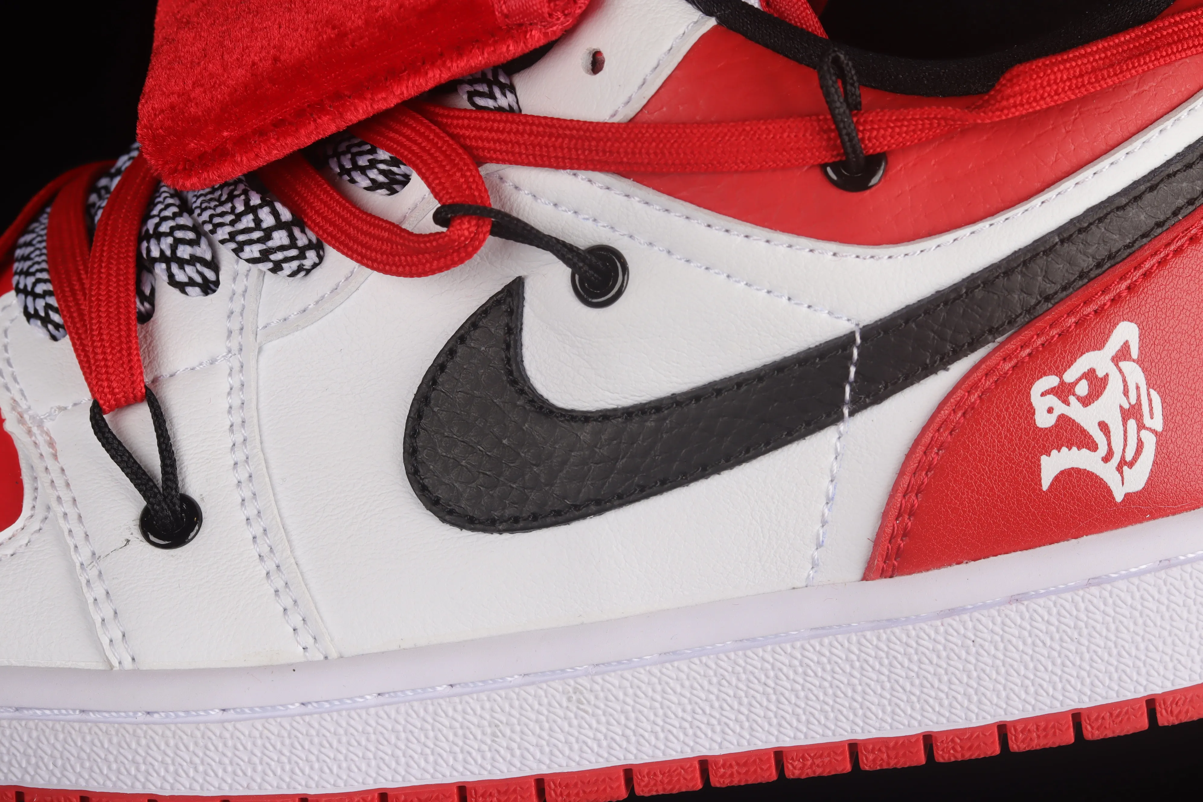 All categories Air Jordan Jordan series basketball shoes Air Jordan 1 Low Air Jordan 1 Low AJ1 Joe 1 customized version Vibe flavor deconstruction sports culture basketball shoes 553558-118